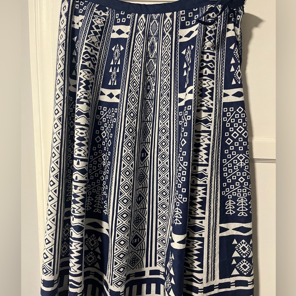 Knee length skirt
